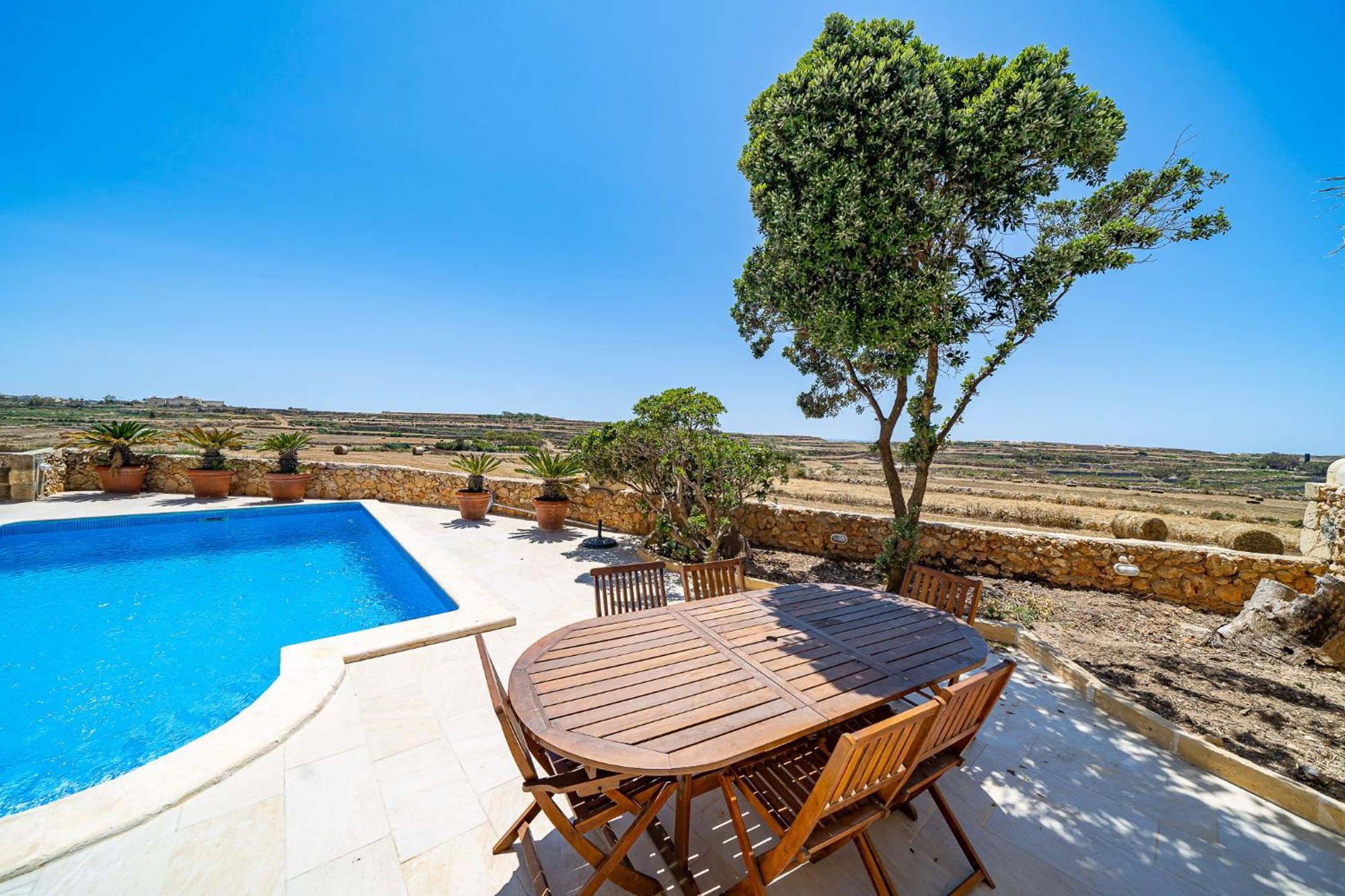 Lonza Gharb Farmhouse Exterior photo